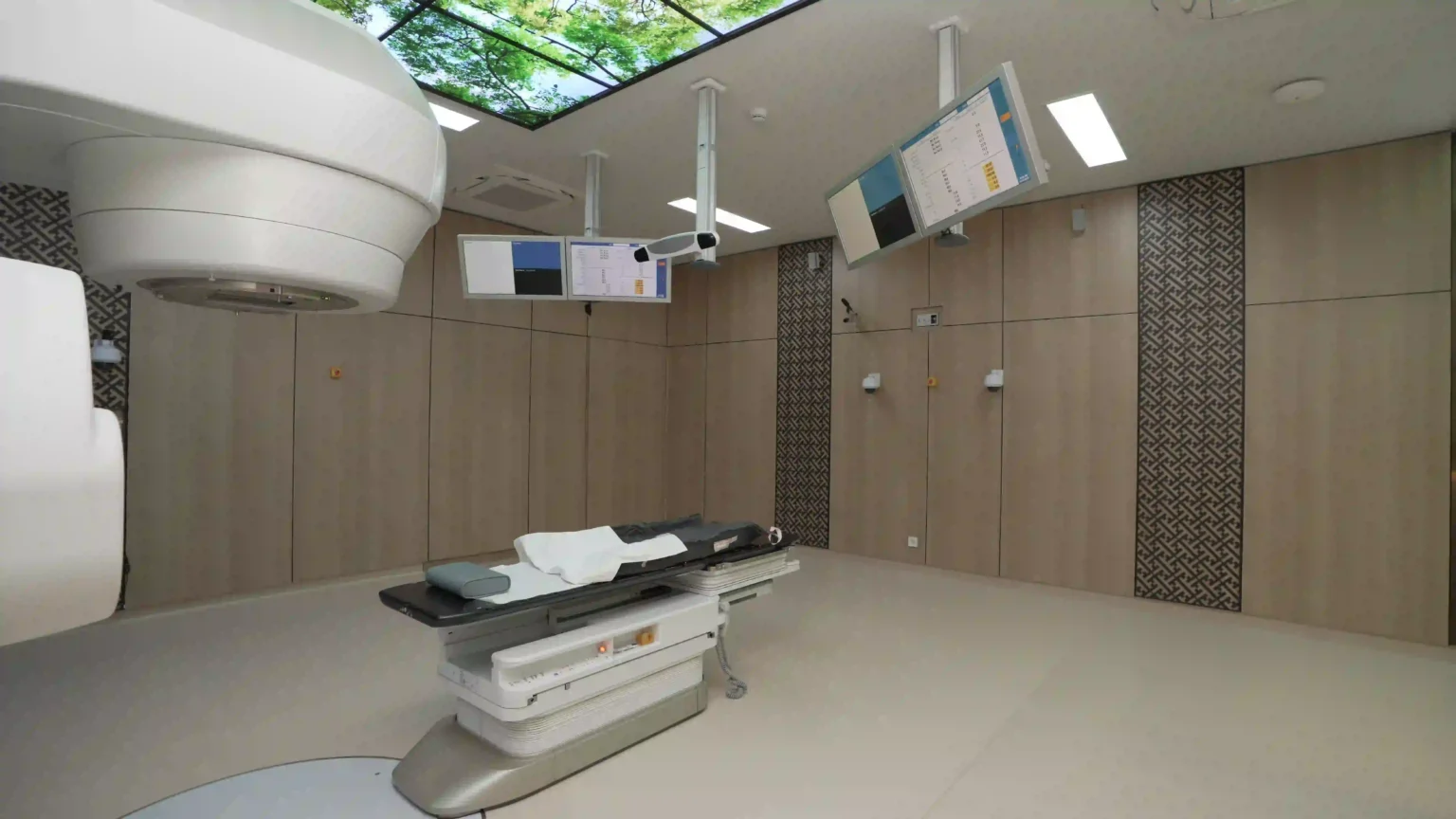 Teeth Whitening in Bali: Zoom vs Laser — Which Lasts Longer?